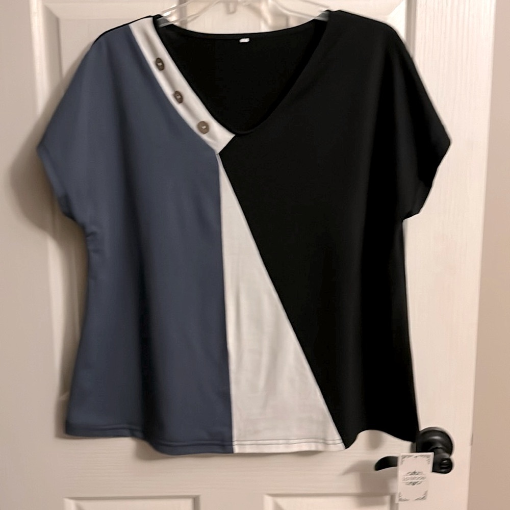 Women’s Pull Over Top, Black, White & Blue, size L